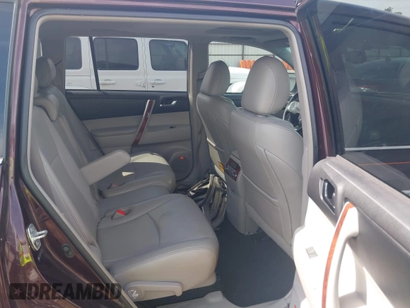 2012 Toyota Highlander Limited с VIN 5TDYK3EH5CS072729, выставлен на аукционе IAAI как лот 42098412 с пробегом 168 117 миль миль и . История ставок и продаж доступна на DreamBid. Изображение 8.