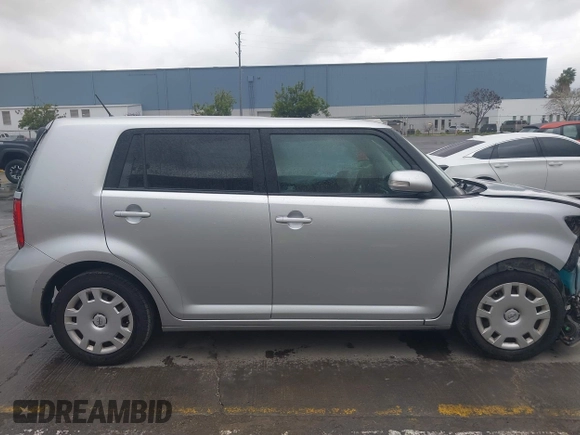 2010 Scion xB z VIN JTLZE4FE9A1110922, wystawiony jako IAAI lot #41761378 z przebiegiem 89 000 mil mil oraz . Historia ofert i sprzedaży dostępna na DreamBid. Obrazek 13.