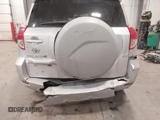 2007 Toyota RAV4 with VIN JTMBK33V776022872, listed as a IAAI auction lot 41538508 with 189,080 mi miles. Bid and sale history available at carsss.com. Image 6.
