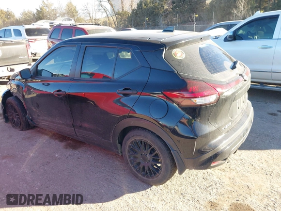 2022 Nissan Kicks S z VIN 3N1CP5BV8NL515288, wystawiony jako IAAI lot #41691806 z przebiegiem 66 626 mil mil oraz . Historia ofert i sprzedaży dostępna na DreamBid. Obrazek 14.