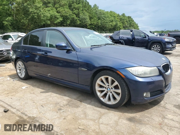 2011 BMW 3 Series 328i z VIN WBAPH7G52BNN06367, wystawiony jako Copart lot #64559515 z przebiegiem 162 536 mil mil oraz Czysty tytuł • Clean title. Historia ofert i sprzedaży dostępna na DreamBid. Obrazek 4.
