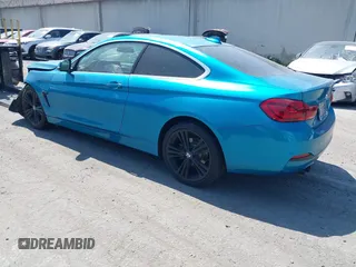 2018 BMW 4 Series 430i z VIN WBA4W3C56JAE99472, wystawiony jako IAAI lot #41936345 z przebiegiem 40 892 mil mil oraz . Historia ofert i sprzedaży dostępna na DreamBid. Obrazek 3.
