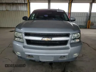 2010 Chevrolet Suburban LT with VIN 1GNUCJE05AR254136, listed as a Copart auction lot 48036375 with 146,698 mi miles and Clean Title. Bid and sale history available at carsss.com. Image 5.