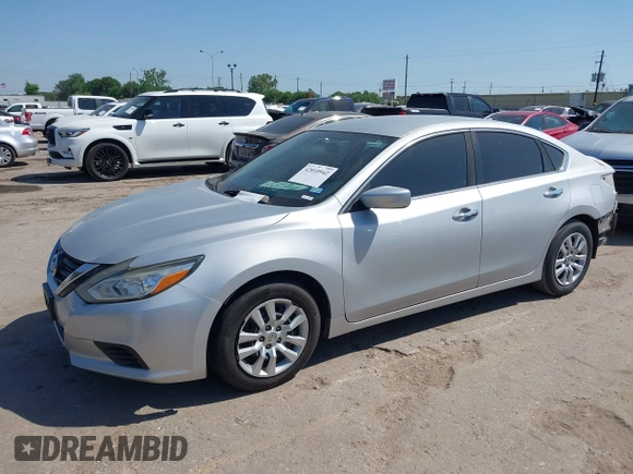 2016 Nissan Altima SR with VIN 1N4AL3AP2GC233935, listed as a IAAI auction lot 42010942 with 116,757 mi miles and . Bid and sale history available at carsss.com. Image 18.