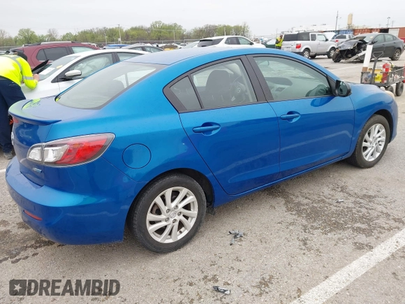 2012 Mazda 3 i Touring z VIN JM1BL1V74C1667180, wystawiony jako IAAI lot #41953161 z przebiegiem 174 802 mil mil oraz . Historia ofert i sprzedaży dostępna na DreamBid. Obrazek 4.