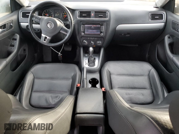 2014 Volkswagen Jetta SE с VIN 3VWD17AJ9EM400347, выставлен на аукционе Copart как лот 88554635 с пробегом 128 373 миль миль и Списание • Salvage title. История ставок и продаж доступна на DreamBid. Изображение 8.