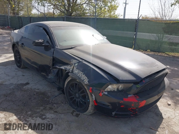 2013 Ford Mustang V6 with VIN 1ZVBP8AM5D5272067, listed as a IAAI auction lot 41830383 with 132,004 mi miles. Bid and sale history available at carsss.com. Image 1.