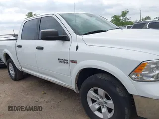 2016 Ram 1500 Lone Star z VIN 1C6RR7LT6GS325964, wystawiony jako IAAI lot #42067137 z przebiegiem 119 573 mil mil oraz . Historia ofert i sprzedaży dostępna na DreamBid. Obrazek 13.