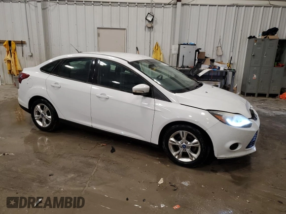 2013 Ford Focus SE z VIN 1FADP3F25DL309061, wystawiony jako Copart lot #55157285 z przebiegiem 170 647 mil mil oraz Nie do naprawy • Non repairable. Historia ofert i sprzedaży dostępna na DreamBid. Obrazek 4.