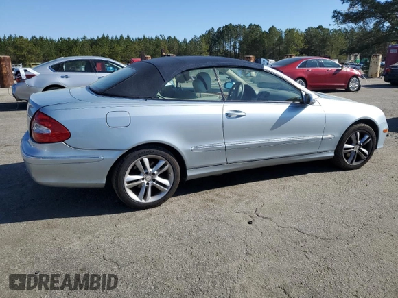 2008 Mercedes-Benz CLK 350 с VIN WDBTK56F38F236424, выставлен на аукционе Copart как лот 50446485 с пробегом 90 108 миль миль и Списание • Salvage title. История ставок и продаж доступна на DreamBid. Изображение 3.