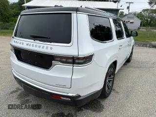 2022 Jeep Grand Wagoneer Series I с VIN 1C4SJVEJ7NS191397, выставлен на аукционе Copart как лот 60571015 с пробегом 18 595 миль миль и Чистый • Clean title. История ставок и продаж доступна на DreamBid. Изображение 4.