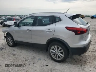 2017 Nissan Rogue SV with VIN JN1BJ1CR6HW112920, listed as a Copart auction lot 61544025 with 73,655 mi miles and Clean title. Bid and sale history available at DreamBid. Image 2.