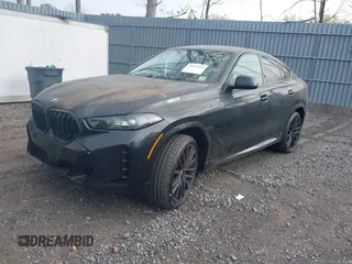 2025 BMW X6 xDrive40i with VIN 5UX33EX09S9Y89594, listed as a IAAI auction lot 42072438 with 460 mi miles and . Bid and sale history available at DreamBid. Image 17.