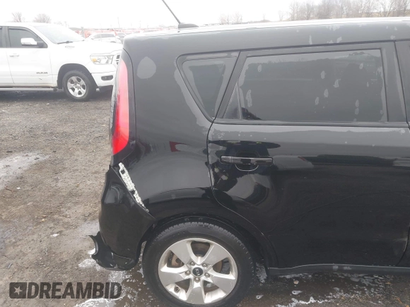 2018 Kia Soul with VIN KNDJN2A27J7561919, listed as a IAAI auction lot 41744324 with 80,364 mi miles. Bid and sale history available at carsss.com. Image 18.