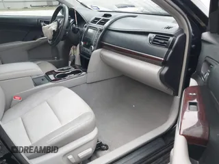 2014 Toyota Camry SE with VIN 4T1BK1FK8EU539138, listed as a IAAI auction lot 41802302 with 91,205 mi miles. Bid and sale history available at carsss.com. Image 5.