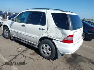 2002 Mercedes-Benz M 320/430/500 with VIN 4JGAB54E02A345071, listed as a IAAI auction lot 42158686 with Not provided miles and . Bid and sale history available at DreamBid. Image 3.