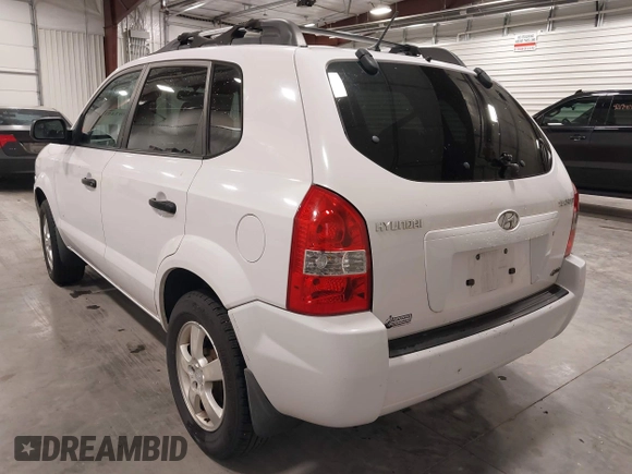 2006 Hyundai Tucson GL with VIN KM8JM72BX6U465737, listed as a IAAI auction lot 42203453 with 162,107 mi miles. Bid and sale history available at carsss.com. Image 3.