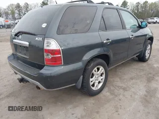 2005 Acura MDX Touring with VIN 2HNYD18915H504943, listed as a IAAI auction lot 41968440 with 258,157 mi miles. Bid and sale history available at carsss.com. Image 4.