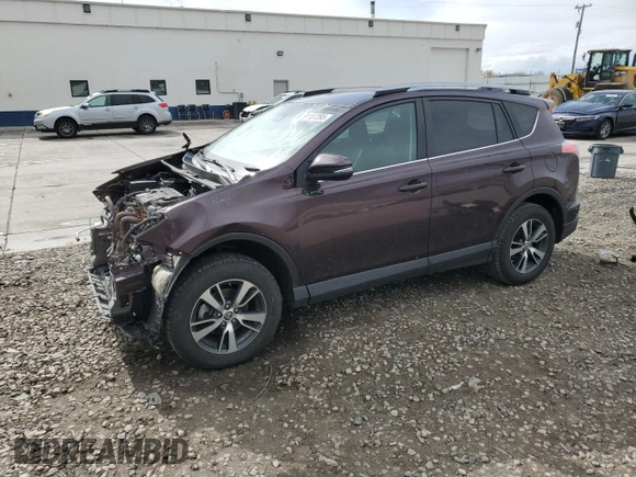 2018 Toyota RAV4 XLE with VIN 2T3RFREV3JW778241, listed as a Copart auction lot 51157395 with 74,317 mi miles and Salvage Title. Bid and sale history available at carsss.com. Image 1.