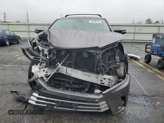 2017 Toyota Highlander XLE z VIN 5TDJZRFH0HS473742, wystawiony jako Copart lot #57229765 z przebiegiem 81 014 mil mil oraz Szkoda całkowita • Salvage title. Historia ofert i sprzedaży dostępna na DreamBid. Obrazek 5.