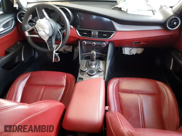 2019 Alfa Romeo Giulia z VIN ZARFAMAN6K7603897, wystawiony jako Copart lot #51899605 z przebiegiem Nie podano mil oraz Nie do naprawy • Non repairable. Historia ofert i sprzedaży dostępna na DreamBid. Obrazek 8.