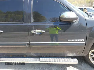 2010 GMC Sierra 1500 SLT with VIN 3GTRCWE09AG122055, listed as a IAAI auction lot 42064233 with 266,560 mi miles and . Bid and sale history available at DreamBid. Image 19.