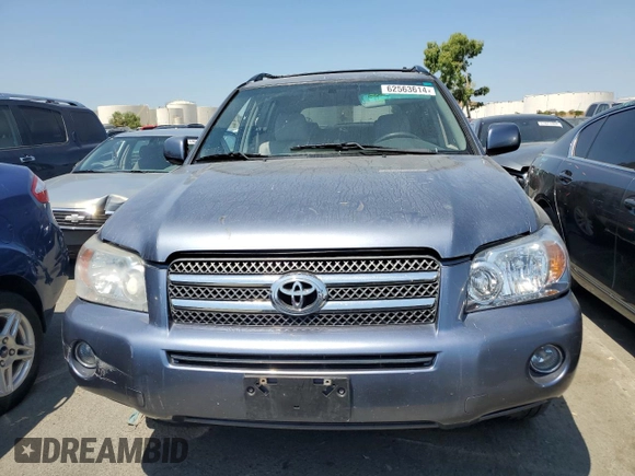 2006 Toyota Highlander Hybrid with VIN JTEEW21A960029945, listed as a Copart auction lot 62563614 with 180,196 mi miles and Salvage Title. Bid and sale history available at carsss.com. Image 5.