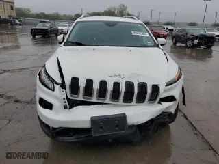 2016 Jeep Cherokee Altitude with VIN 1C4PJMCB9GW375215, listed as a Copart auction lot 80031964 with 116,076 mi miles and Salvage Title. Bid and sale history available at carsss.com. Image 5.