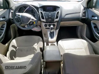 2013 Ford Focus SE with VIN 1FADP3F22DL263124, listed as a Copart auction lot 61583795 with 133,522 mi miles and Salvage title. Bid and sale history available at DreamBid. Image 8.