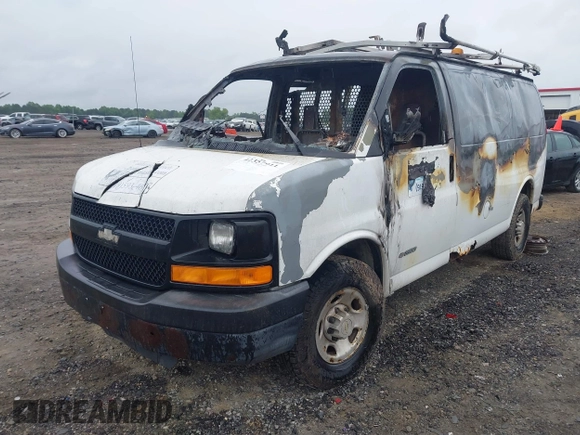 2005 Chevrolet Express Cargo z VIN 1GCGG25V951236769, wystawiony jako IAAI lot #42357911 z przebiegiem Nie podano mil oraz . Historia ofert i sprzedaży dostępna na DreamBid. Obrazek 2.