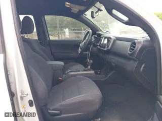 2017 Toyota Tacoma SR5 with VIN 5TFCZ5AN1HX116806, listed as a IAAI auction lot 41839628 with 90,197 mi miles. Bid and sale history available at carsss.com. Image 5.