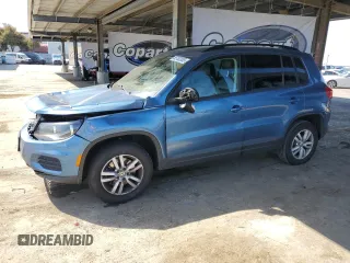 2017 Volkswagen Tiguan S with VIN WVGAV7AX3HK002668, listed as a Copart auction lot 55182385 with 128,991 mi miles and Clean Title. Bid and sale history available at DreamBid. Image 1.