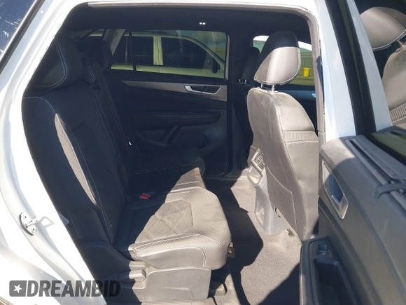 2024 Volkswagen Atlas SE with VIN 1V2KE2CA8RC231006, listed as a IAAI auction lot 41741151 with 15,291 mi miles and . Bid and sale history available at DreamBid. Image 8.