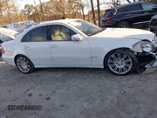 2008 Mercedes-Benz E 350 Luxury z VIN WDBUF56X18B271715, wystawiony jako IAAI lot #41180934 z przebiegiem 120 797 mil mil oraz . Historia ofert i sprzedaży dostępna na DreamBid. Obrazek 13.