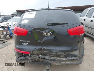 2014 Kia Sportage LX with VIN KNDPB3AC2E7639983, listed as a IAAI auction lot 41755689 with 205,078 mi miles and . Bid and sale history available at carsss.com. Image 17.