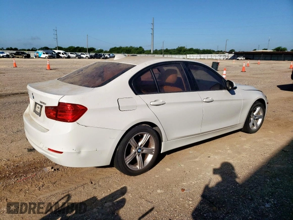 2014 BMW 3 Series 328i xDrive z VIN WBA3B5G55ENS07965, wystawiony jako Copart lot #61163635 z przebiegiem 119 036 mil mil oraz Czysty tytuł • Clean title. Historia ofert i sprzedaży dostępna na DreamBid. Obrazek 3.