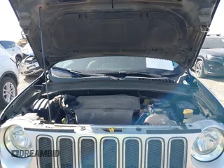2016 Jeep Renegade Limited z VIN ZACCJADT7GPE30360, wystawiony jako IAAI lot #42012541 z przebiegiem 81 409 mil mil oraz . Historia ofert i sprzedaży dostępna na DreamBid. Obrazek 10.