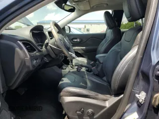 2019 Jeep Cherokee High Altitude z VIN 1C4PJMDX9KD398962, wystawiony jako Copart lot #63341695 z przebiegiem 54 157 mil mil oraz Szkoda całkowita • Salvage title. Historia ofert i sprzedaży dostępna na DreamBid. Obrazek 7.