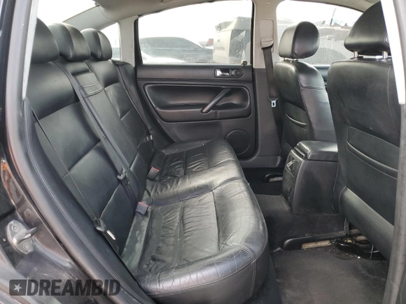 2003 Volkswagen Passat GLS z VIN WVWPD63BX3P113713, wystawiony jako Copart lot #46002415 z przebiegiem 206 144 mil mil oraz Szkoda całkowita • Salvage title. Historia ofert i sprzedaży dostępna na DreamBid. Obrazek 10.