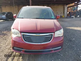 2015 Chrysler Town & Country Touring with VIN 2C4RC1BG8FR587965, listed as a IAAI auction lot 40741458 with 138,384 mi miles and . Bid and sale history available at carsss.com. Image 12.