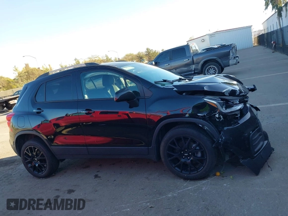 2021 Chevrolet Trax LT with VIN KL7CJPSB9MB342992, listed as a IAAI auction lot 41667044 with 52,289 mi miles. Bid and sale history available at carsss.com. Image 13.