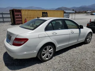 2008 Mercedes-Benz C 300 Sport with VIN WDDGF54X98R030001, listed as a Copart auction lot 61432695 with 233,664 mi miles and Clean title. Bid and sale history available at DreamBid. Image 3.