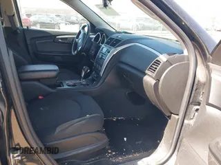 2011 Chevrolet Traverse 1LT z VIN 1GNKRGEDXBJ413826, wystawiony jako IAAI lot #41774666 z przebiegiem 190 483 mil mil oraz . Historia ofert i sprzedaży dostępna na DreamBid. Obrazek 5.