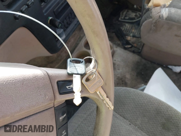 1993 Ford Aerostar z VIN 1FMDA31X3PZC06166, wystawiony jako IAAI lot #41698149 z przebiegiem 213 044 mil mil oraz . Historia ofert i sprzedaży dostępna na DreamBid. Obrazek 11.