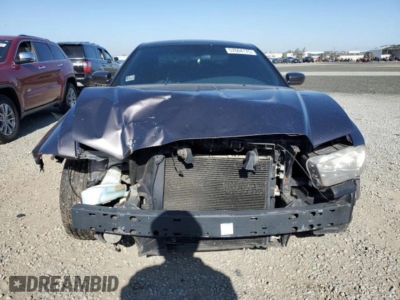 2013 Dodge Charger SE z VIN 2C3CDXBG6DH636433, wystawiony jako Copart lot #57604175 z przebiegiem 216 750 mil mil oraz Tytuł czysty. Historia ofert i sprzedaży dostępna na DreamBid. Obrazek 5.