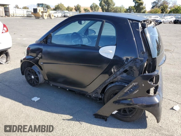 2009 Smart fortwo Pure z VIN WMEEJ31X49K253051, wystawiony jako Copart lot #70193934 z przebiegiem Nie podano mil oraz Szkody całkowita. Historia ofert i sprzedaży dostępna na DreamBid. Obrazek 2.