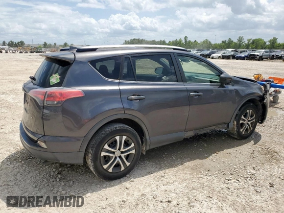 2017 Toyota RAV4 LE z VIN JTMZFREV9HJ137989, wystawiony jako Copart lot #60158975 z przebiegiem 75 840 mil mil oraz Szkoda całkowita • Salvage title. Historia ofert i sprzedaży dostępna na DreamBid. Obrazek 3.