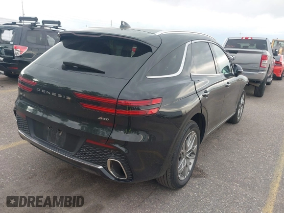 2025 Genesis GV70 2.5T with VIN KMUMADTB7SU199933, listed as a IAAI auction lot 42500513 with 15,384 mi miles and . Bid and sale history available at DreamBid. Image 4.