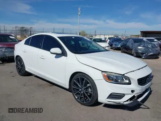 2017 Volvo S60 Dynamic with VIN YV126MFL0H2433845, listed as a IAAI auction lot 41522216 with 76,166 mi miles. Bid and sale history available at carsss.com. Image 1.