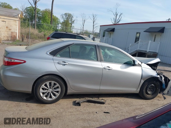 2017 Toyota Camry XLE z VIN 4T1BF1FK8HU376791, wystawiony jako IAAI lot #42114379 z przebiegiem 54 319 mil mil oraz . Historia ofert i sprzedaży dostępna na DreamBid. Obrazek 13.